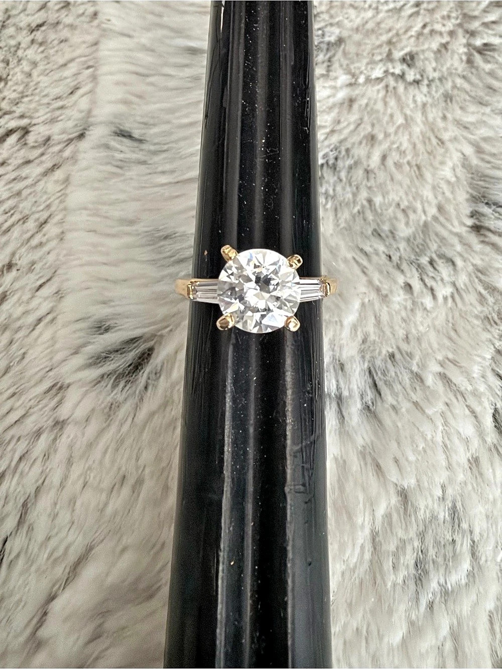 Unmarked Yellow Gold Tone Round Solitaire CZ Engagement Ring Tapered Baguette Sz